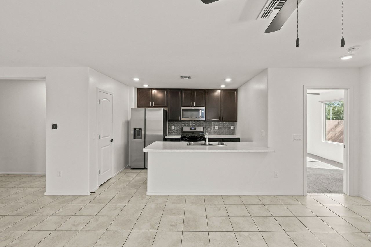 1011 W Calle Calca #1 - Photo 6 of 50