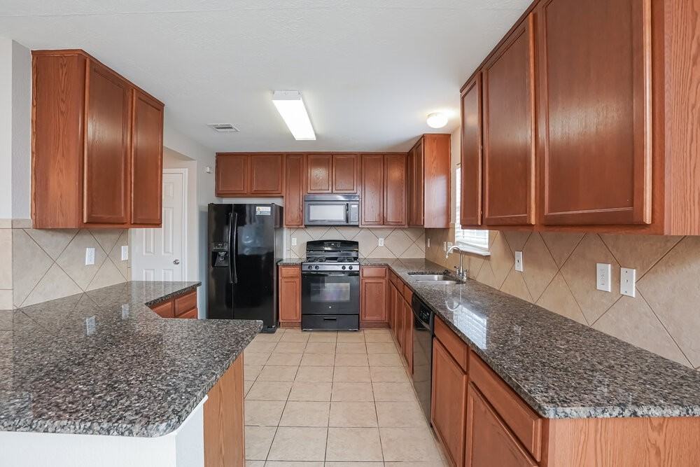 18023 Rexine Ln - Photo 7 of 17