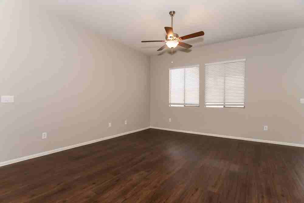 4539 Grand Rock Dr - Photo 4 of 15