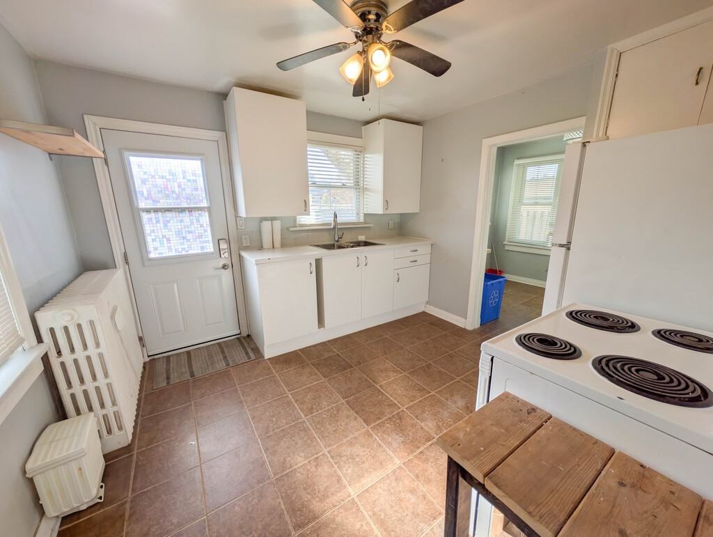 5374 Huron St - Photo 5 of 14
