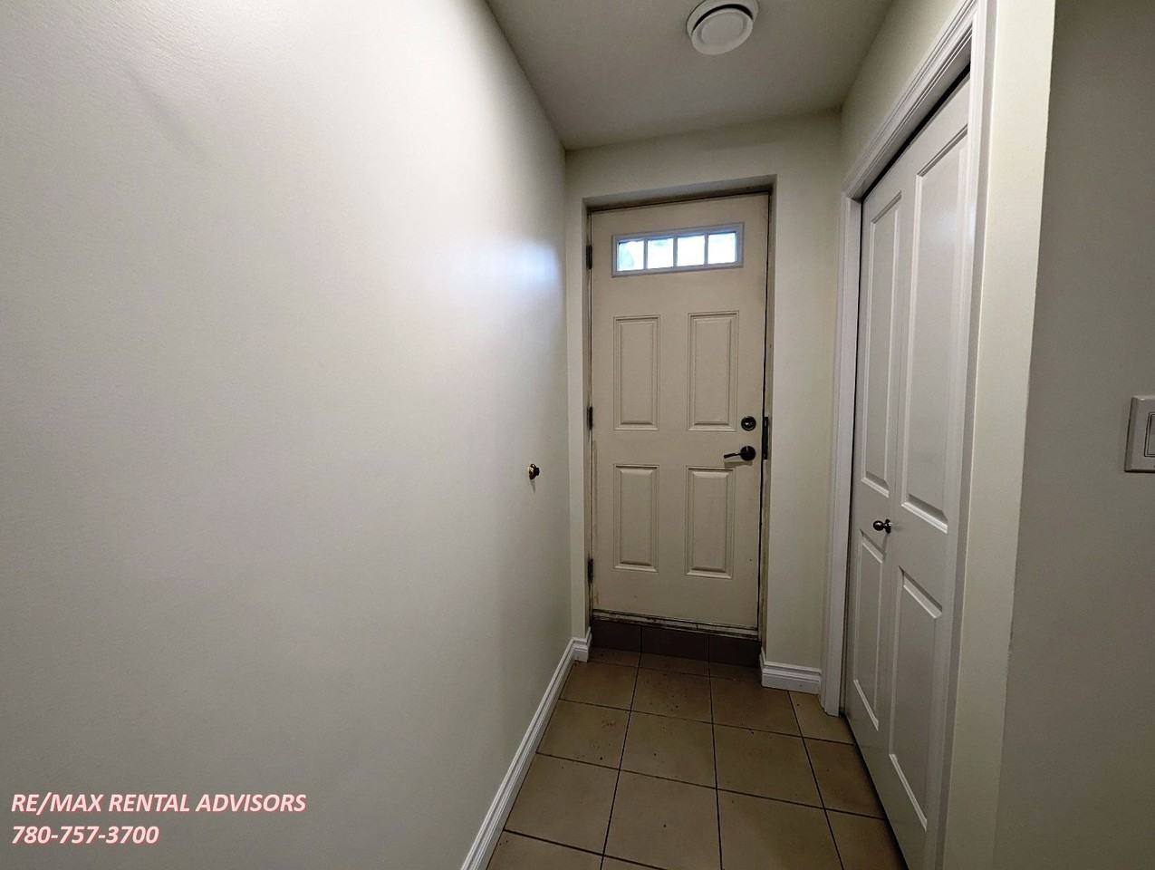 12235 93 St Nw - Photo 2 of 12