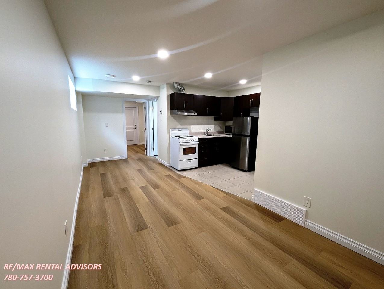 12235 93 St Nw - Photo 5 of 12