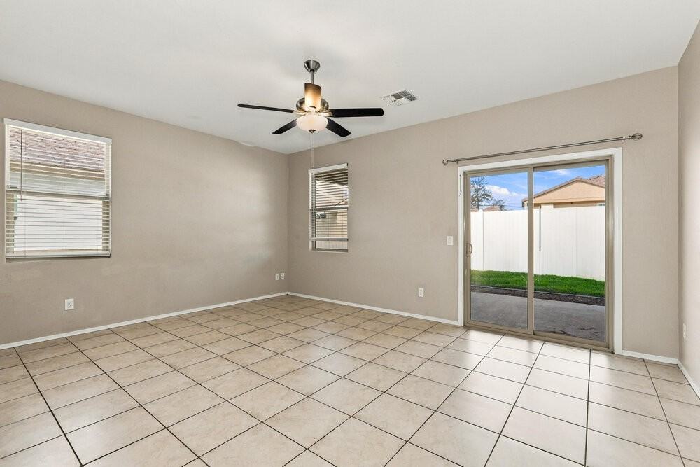 5032 E Black Opal Ln - Photo 4 of 16