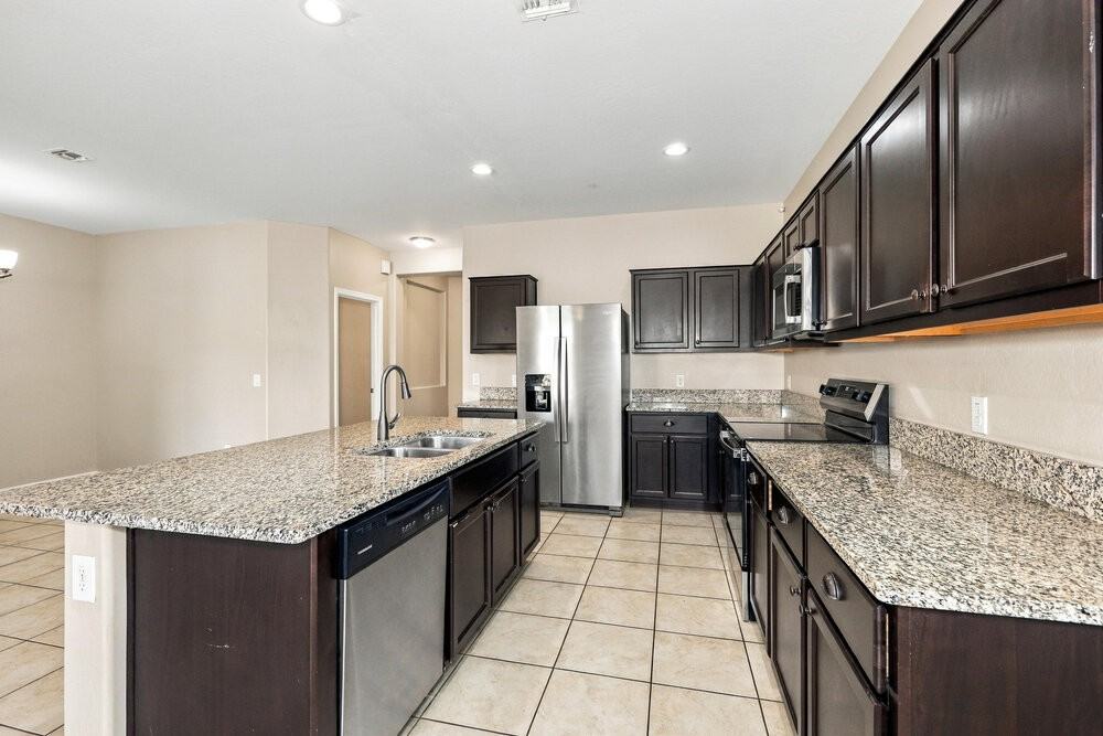 5032 E Black Opal Ln - Photo 7 of 16