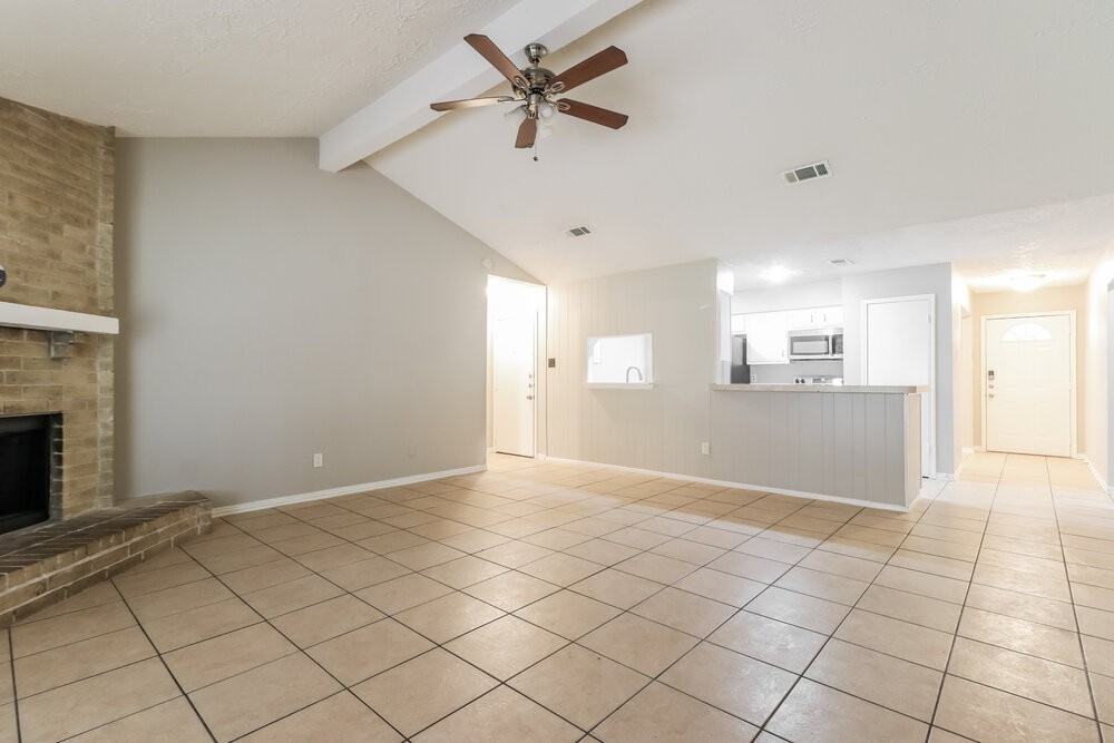 4419 Burkegate Dr - Photo 4 of 16