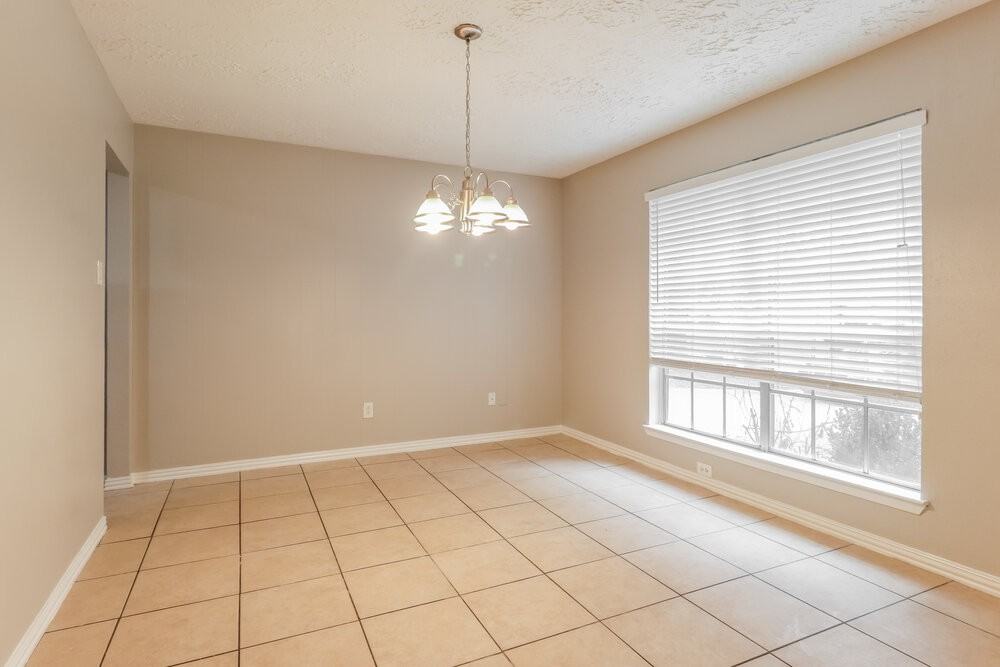 4419 Burkegate Dr - Photo 6 of 16