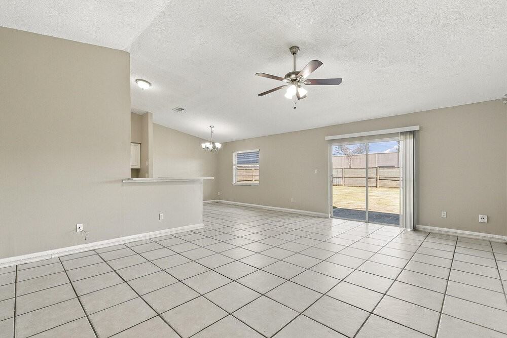5437 Wauchula Ct - Photo 3 of 16