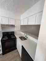 featured image of 1117 N Lbj Dr