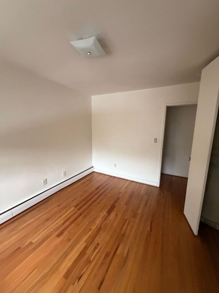 410 Prospect Ave - Photo 6 of 16