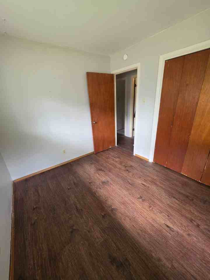 8717 Parkdale Dr - Photo 2 of 9