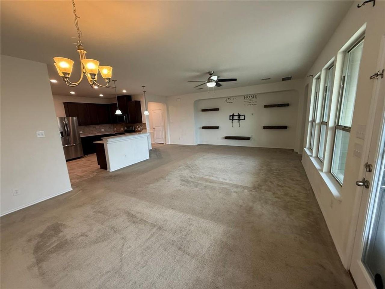 16602 Brogan Ln - Photo 4 of 21