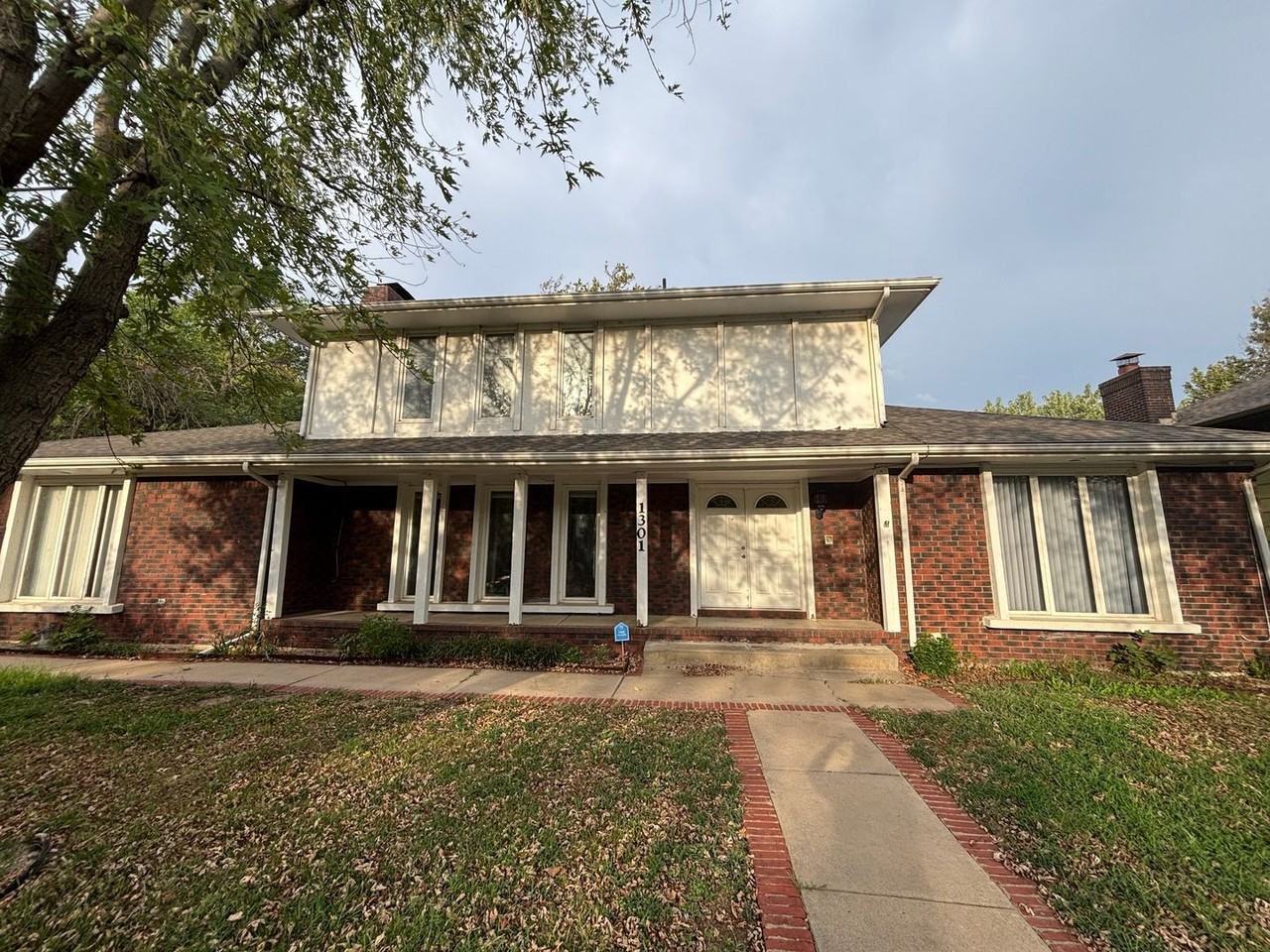 1301 N Westlink Ave