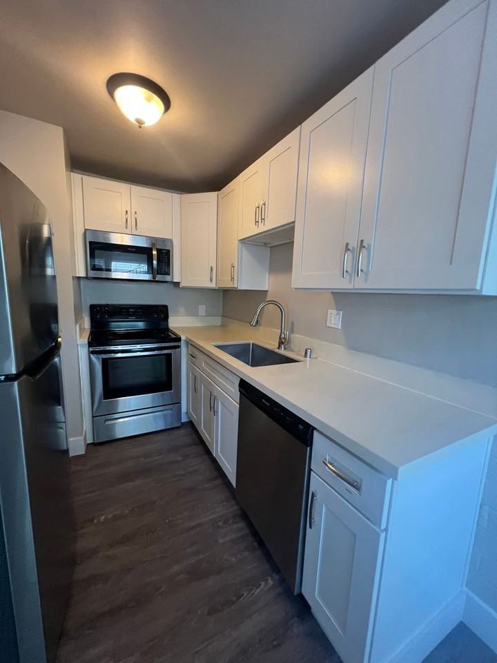 5747 5747 Lauretta - 5 #5 - Photo 3 of 10