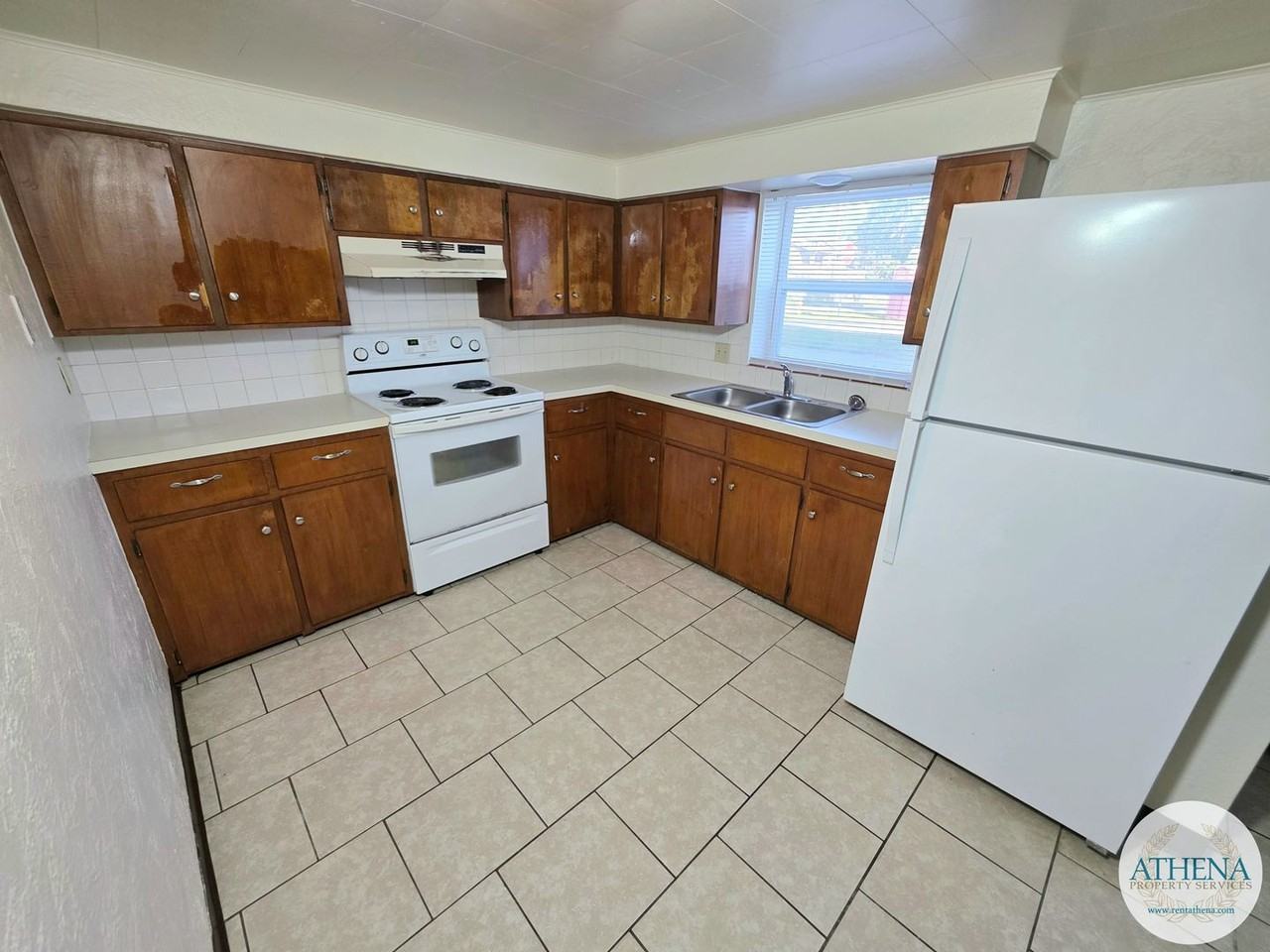 505 Washington - Photo 3 of 15