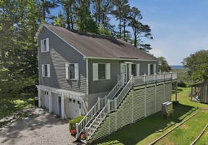 174 Windy Point Rd - Photo 1 of 1
