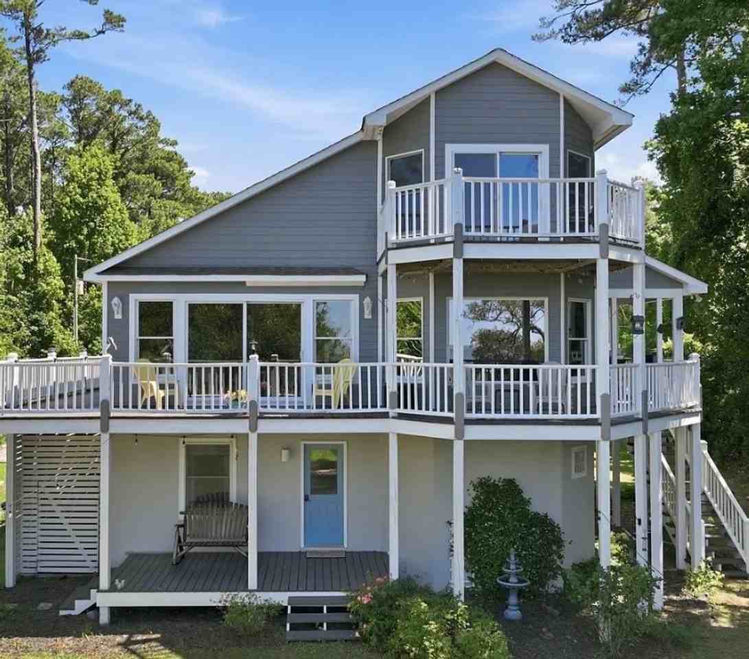 174 Windy Point Rd - Photo 3 of 24