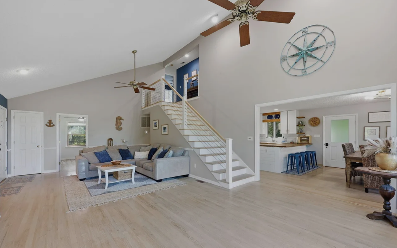 174 Windy Point Rd - Photo 7 of 24