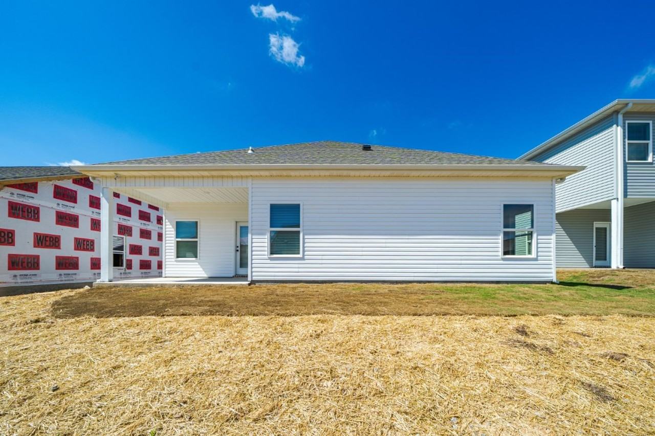 2261 Headrick Rd - Photo 4 of 19