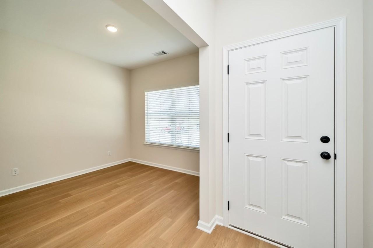 2257 Headrick Rd - Photo 5 of 23