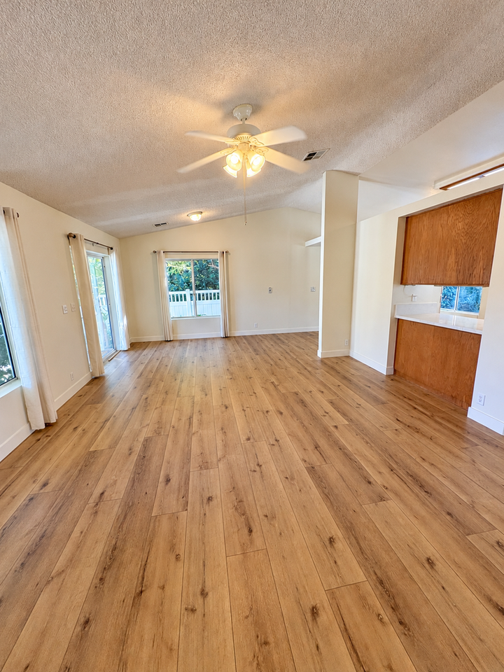 4250 Bradley Rd - Photo 7 of 41
