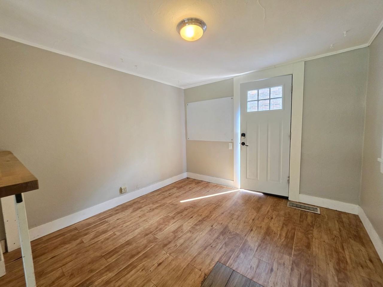879 19th St - Photo 2 of 19