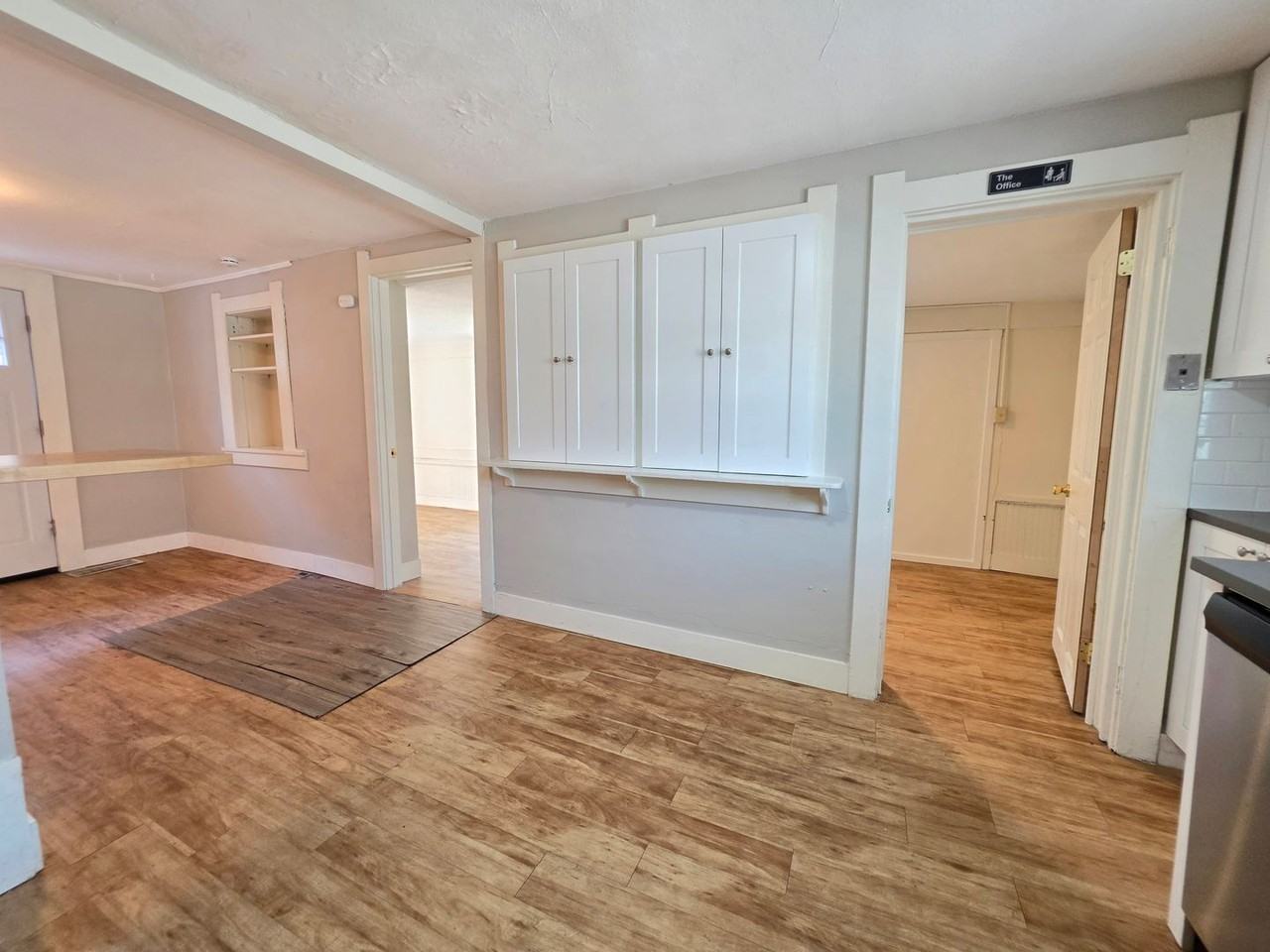 879 19th St - Photo 4 of 19