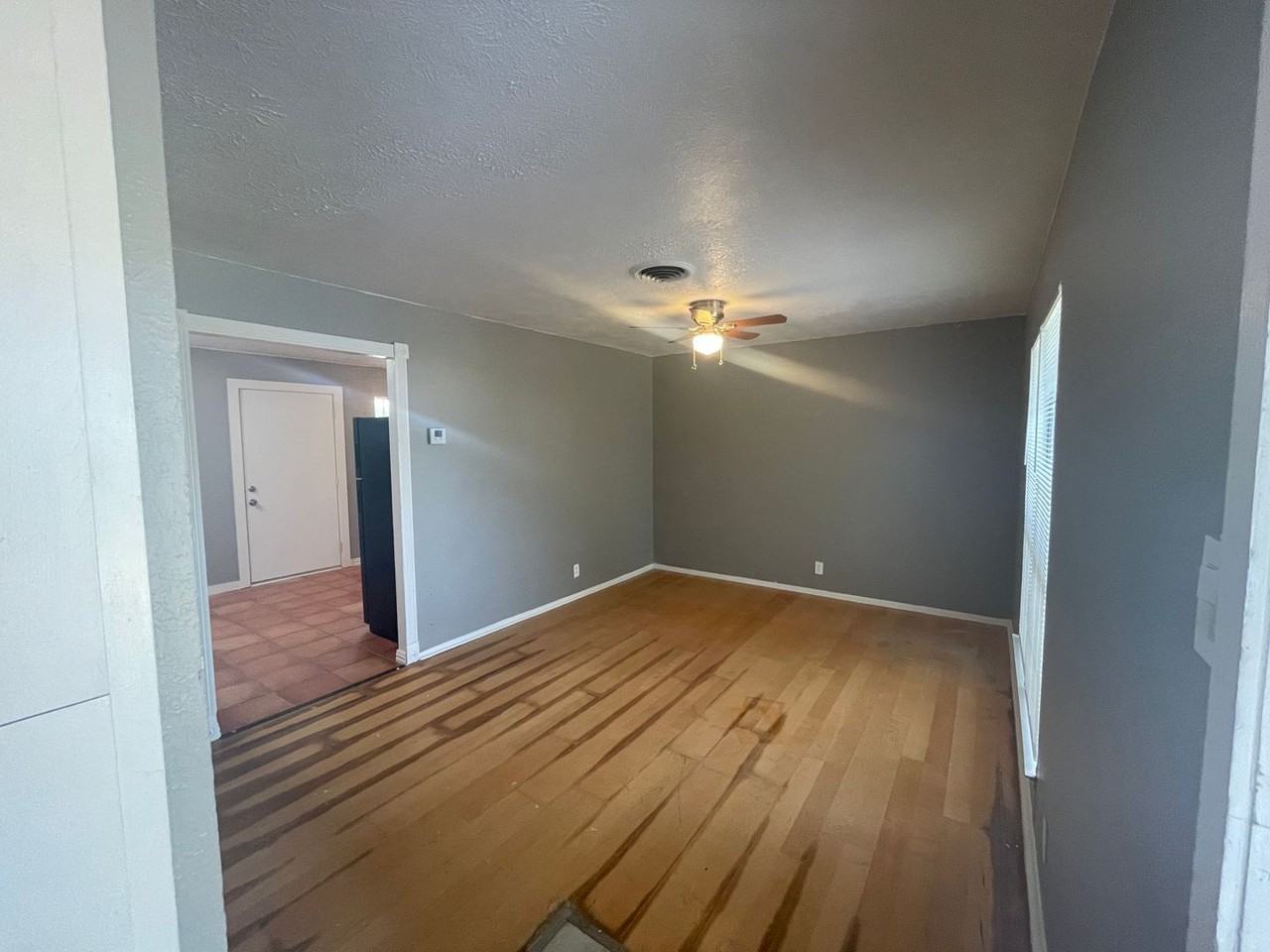 333 Hialeah Dr - Photo 2 of 19