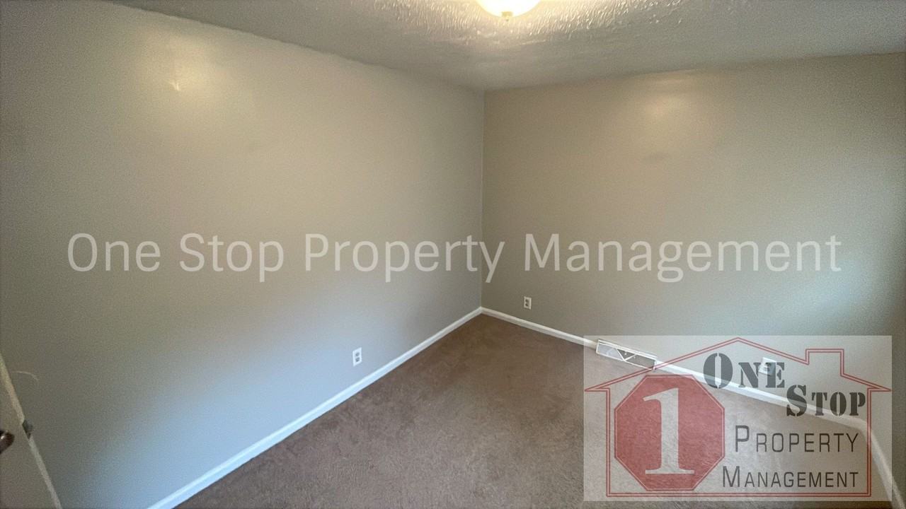 1202 E South Ave - Photo 7 of 16