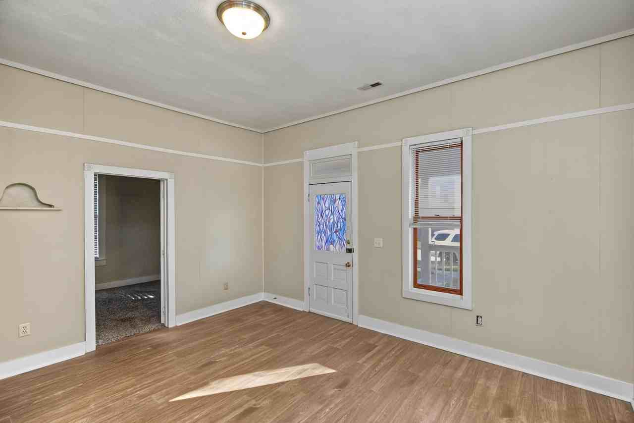 714 N 3rd St - Photo 6 of 16