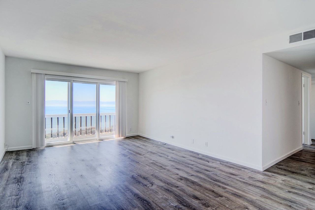 2019 Shoreline Drive - Photo 5 of 16