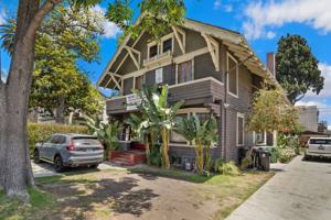 featured image of 2706 Menlo Ave