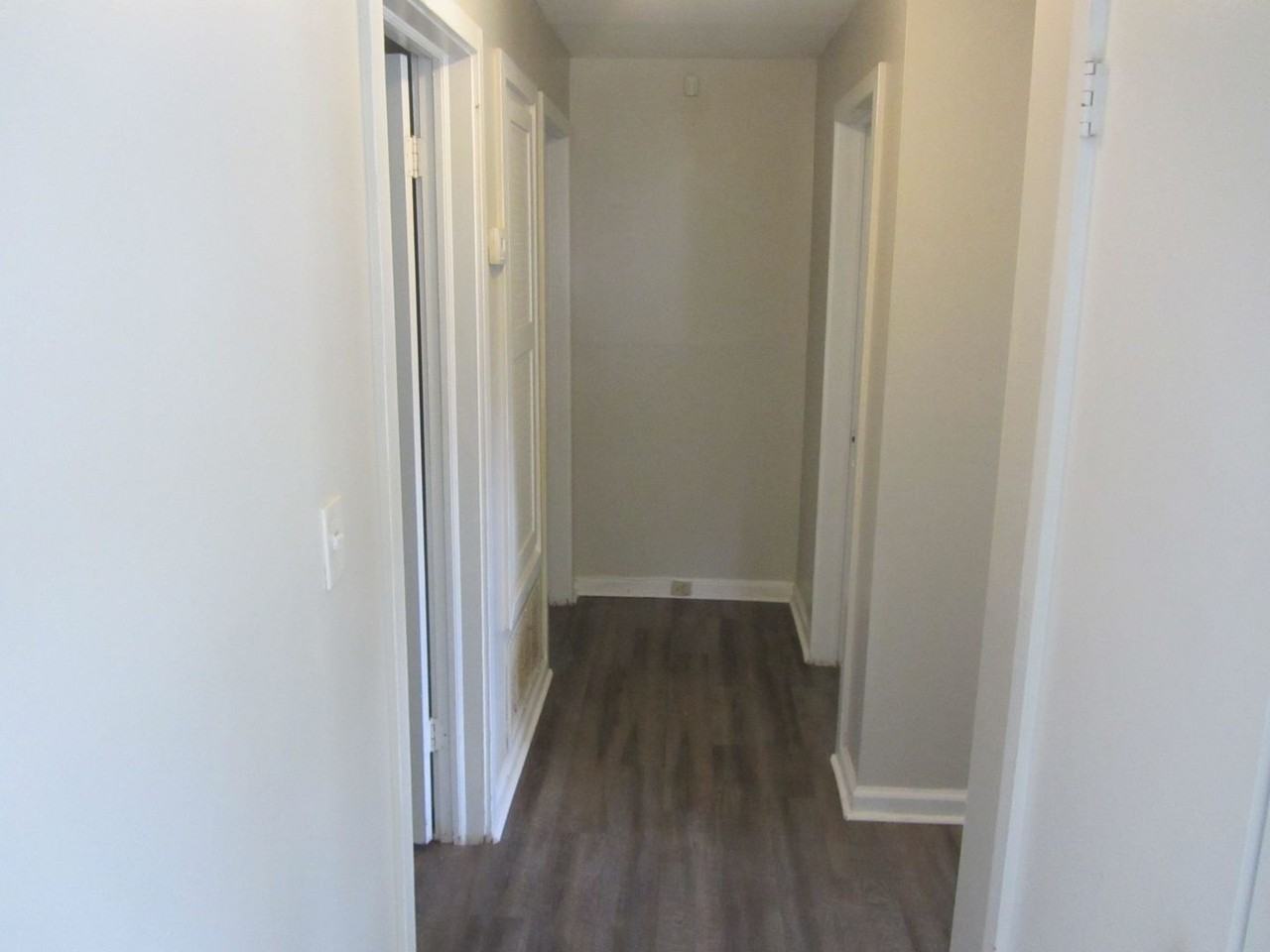 2746 Broadmoor Dr - Photo 7 of 14