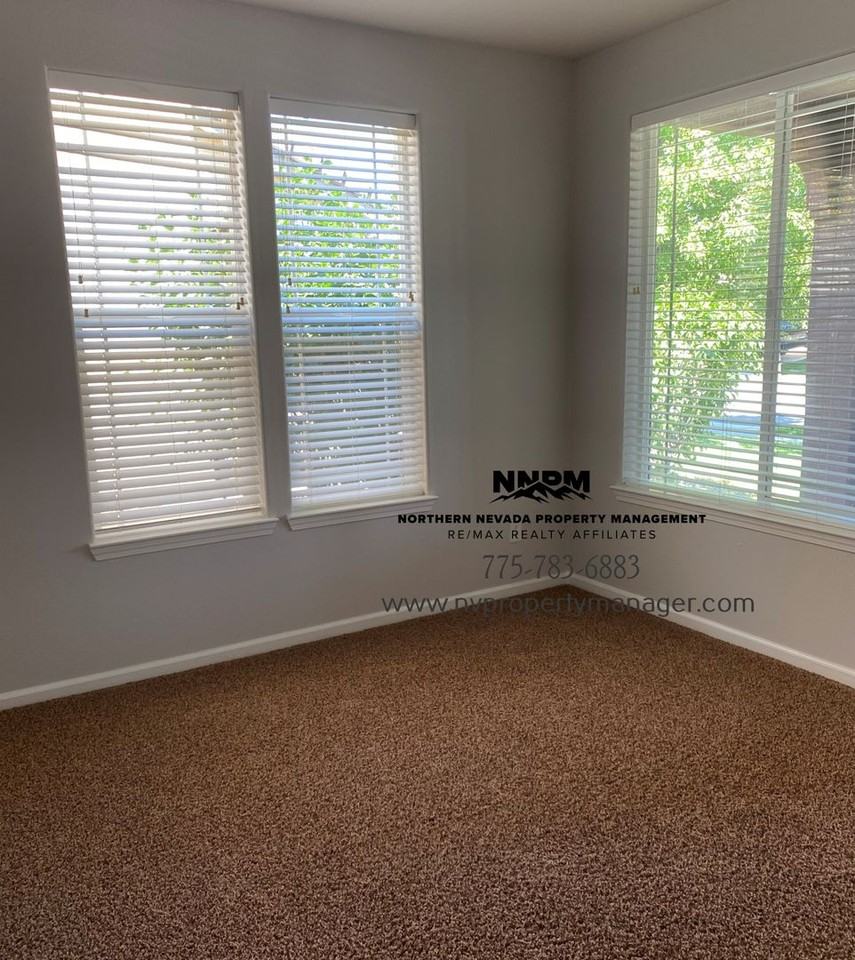 3667 Perseus Dr - Photo 3 of 15
