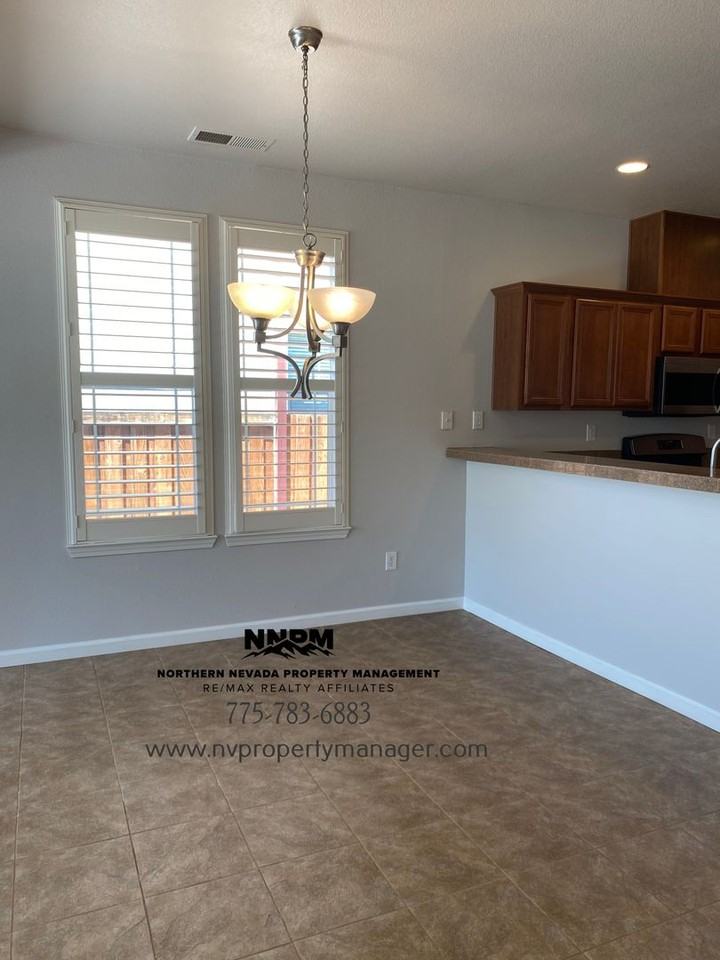 3667 Perseus Dr - Photo 6 of 15