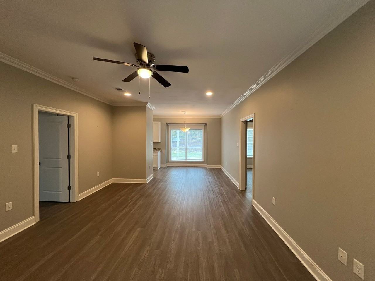 7309 Robinson Dr - Photo 5 of 15