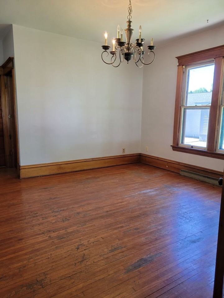 114 5th St - Photo 4 of 50
