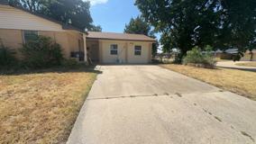 7400 Nw 27th St - Photo 1 of 1