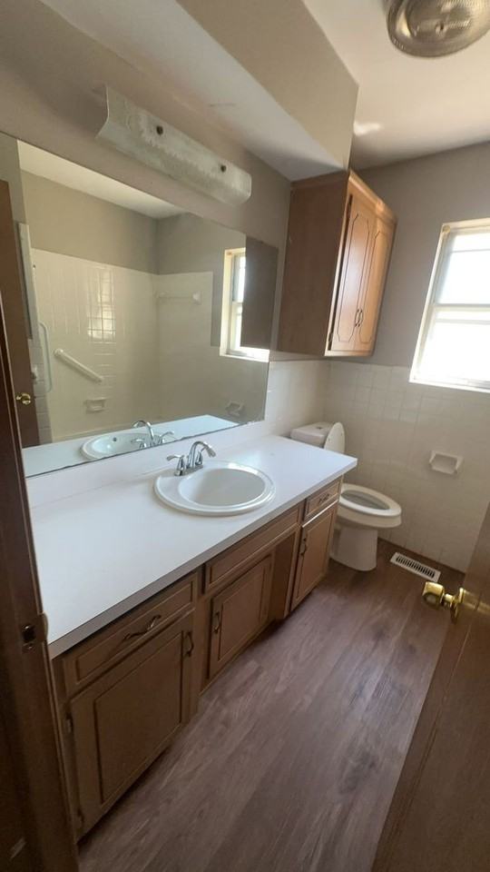 7400 Nw 27th St - Photo 4 of 17