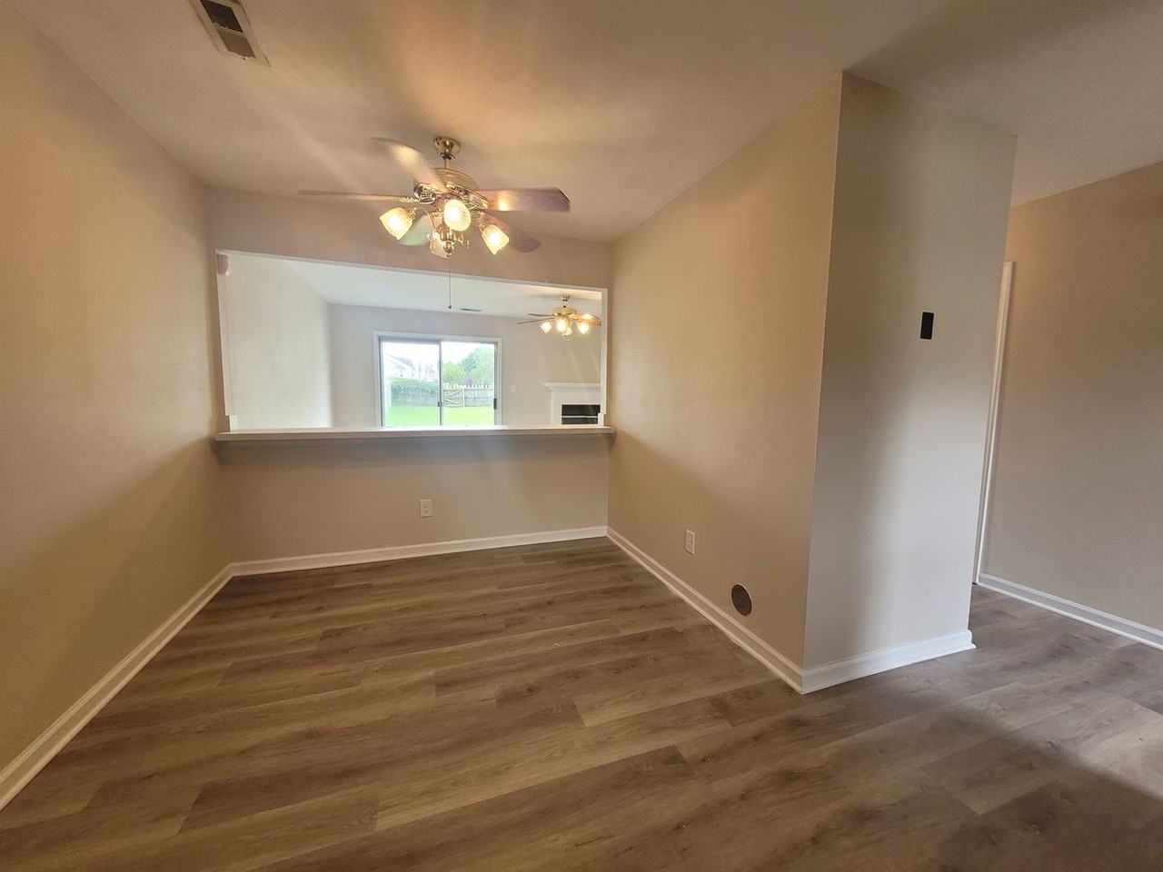 812 Huntly Dr - Photo 6 of 18