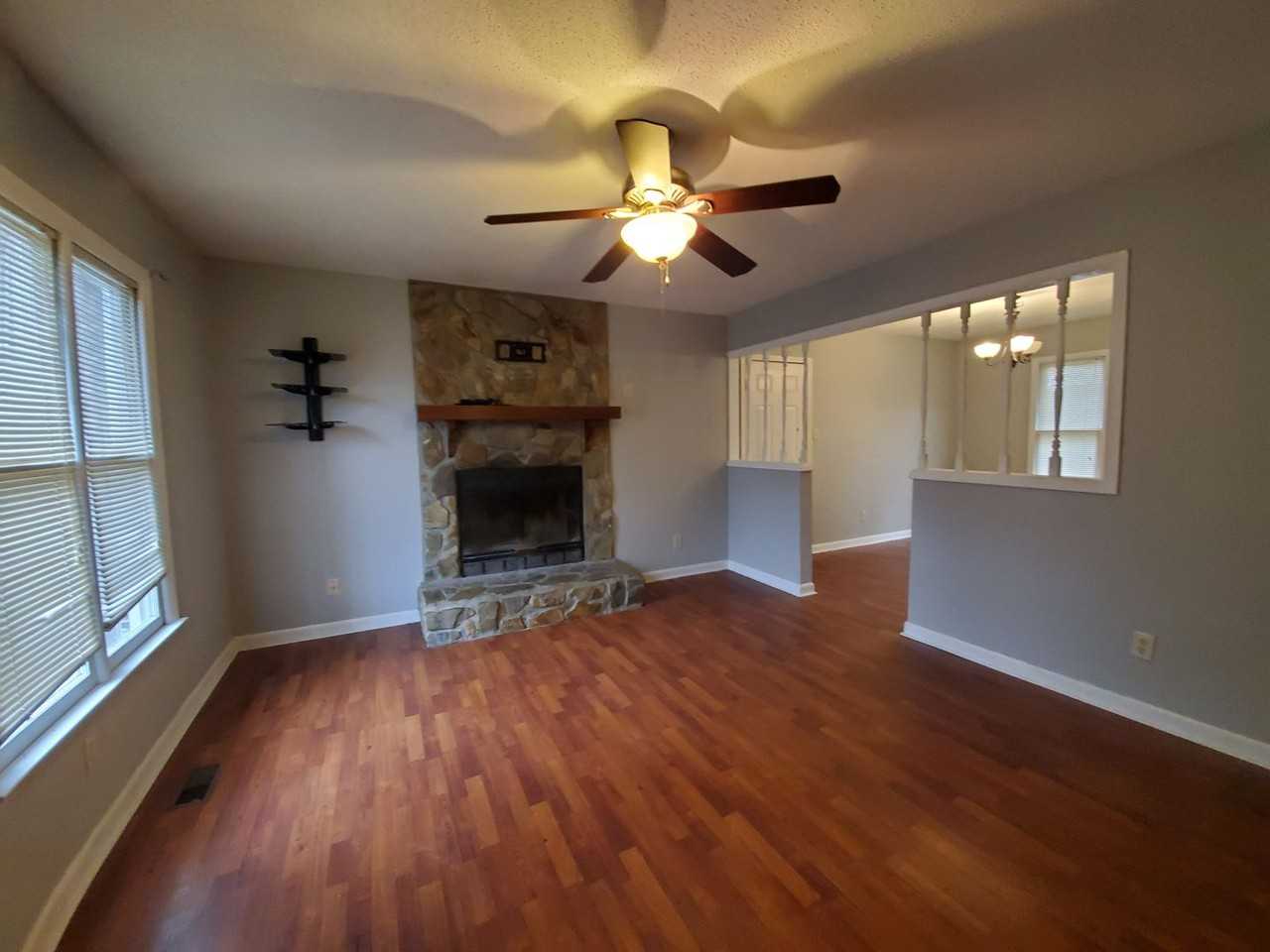 7290 Surf Pl - Photo 3 of 17