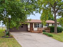 featured image of 2647 W Truman St