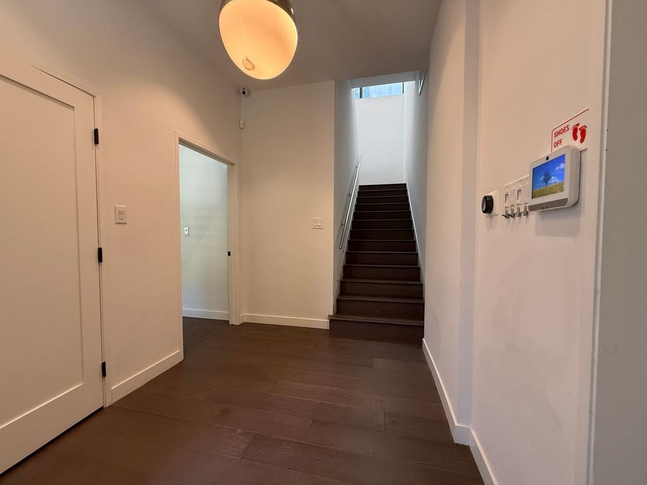 1854 Franklin Canyon Dr - Photo 5 of 37