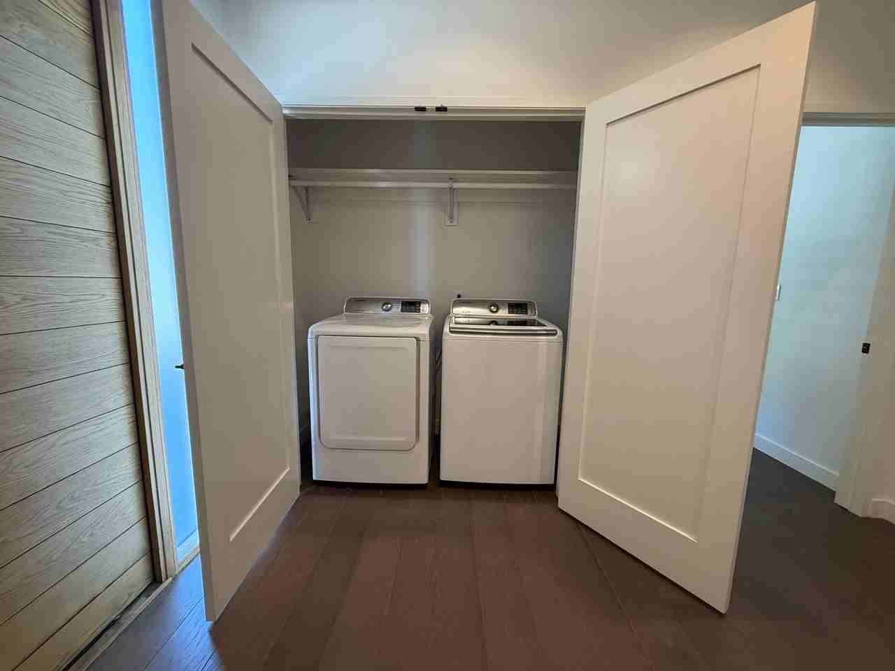 1854 Franklin Canyon Dr - Photo 6 of 37