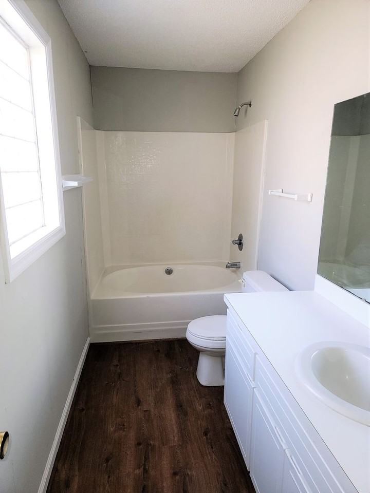 4632 Periwinkle Pl - Photo 3 of 14