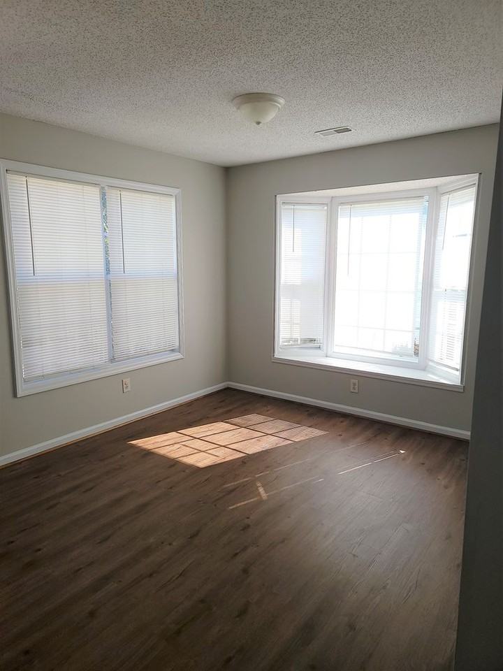 4632 Periwinkle Pl - Photo 4 of 14