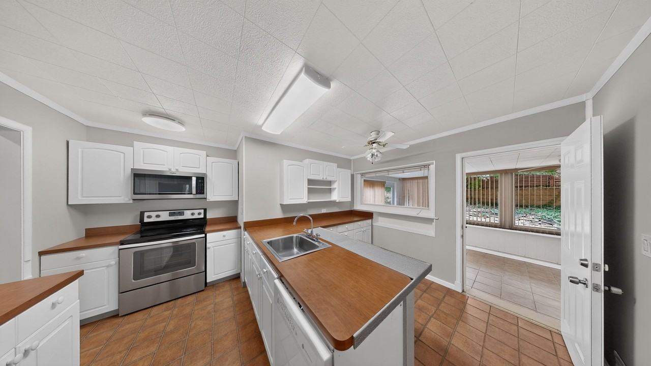 3503 E West Hwy - Photo 5 of 50