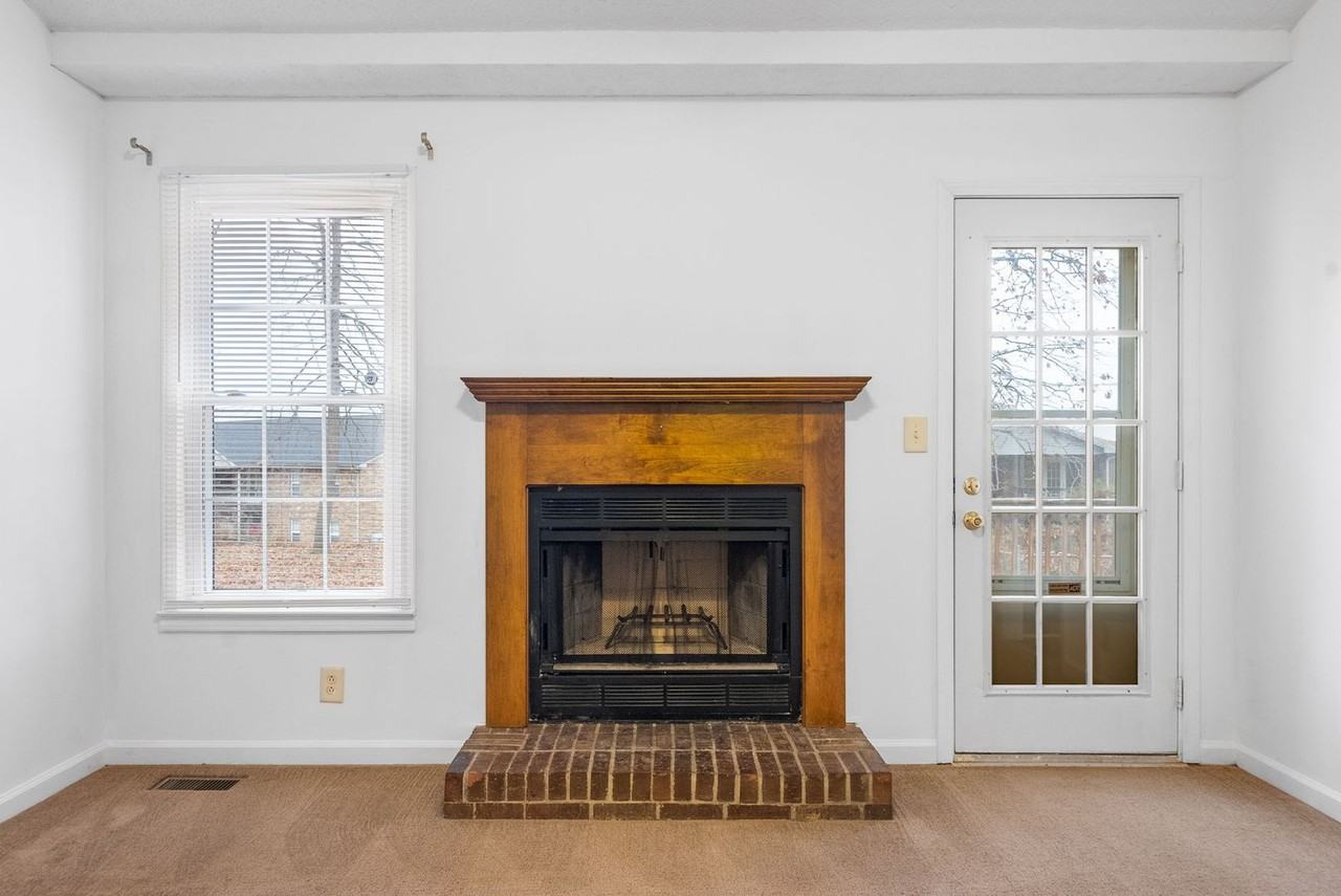 242 Millstone Cir - Photo 5 of 25