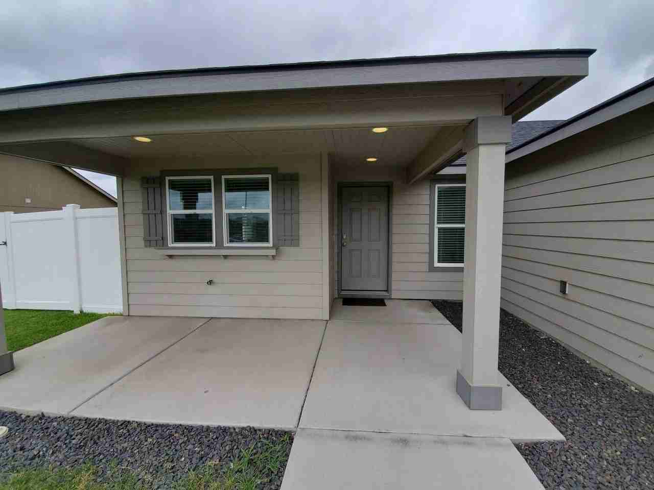 1348 E Deborah St - Photo 2 of 19