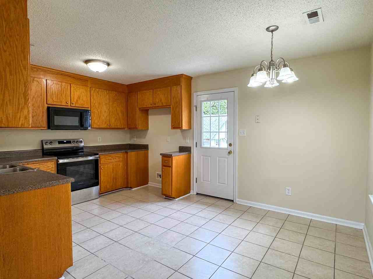 318 S 14th Ave - Photo 6 of 25