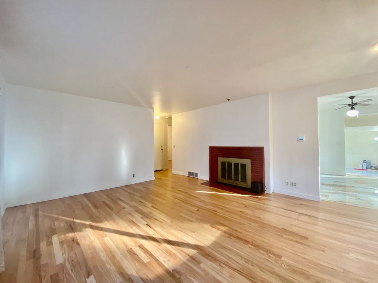 1038 S 129th St - Photo 7 of 28